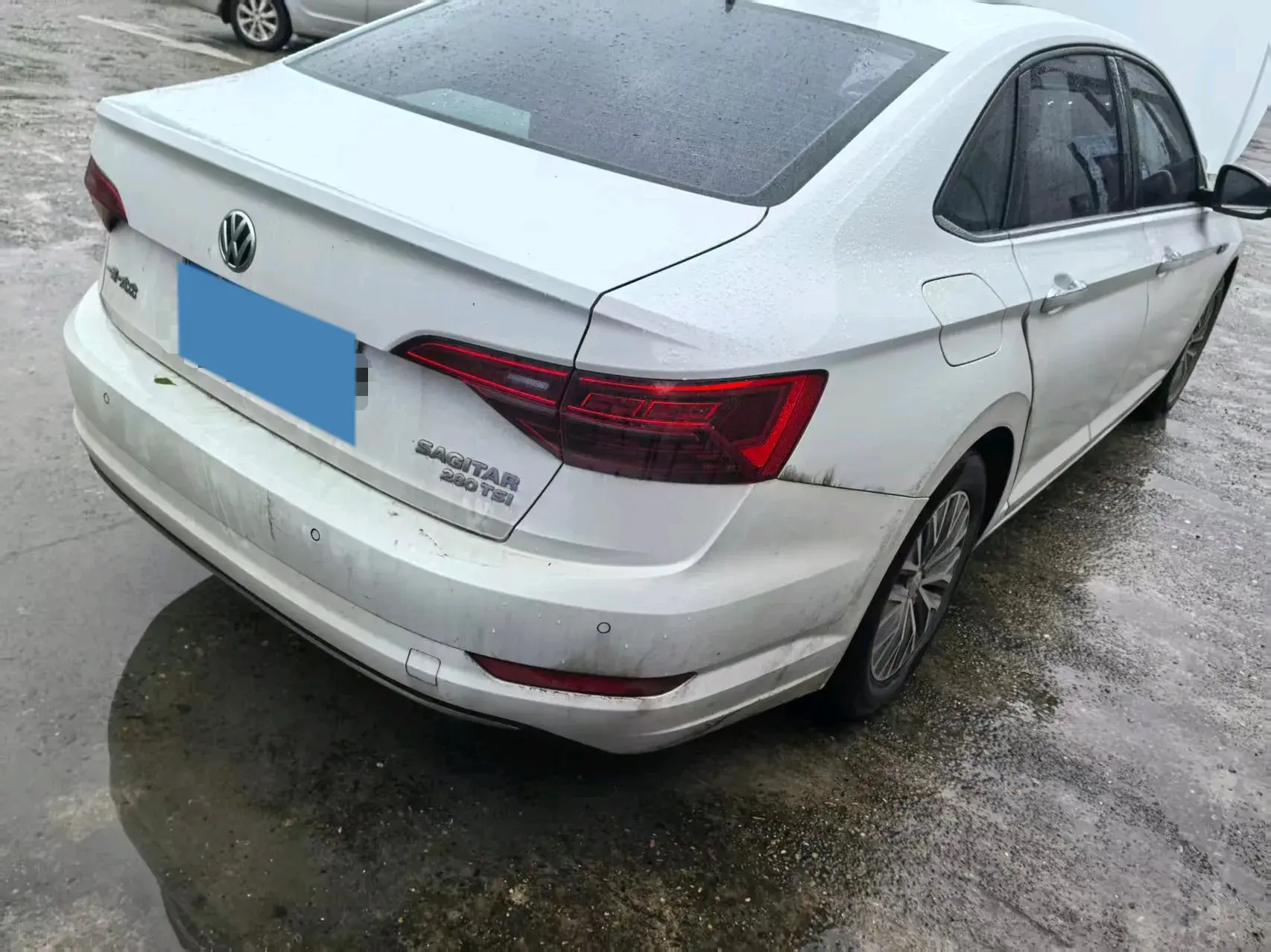 2021 VOLKSWAGEN SAGITAR thumbnail 2