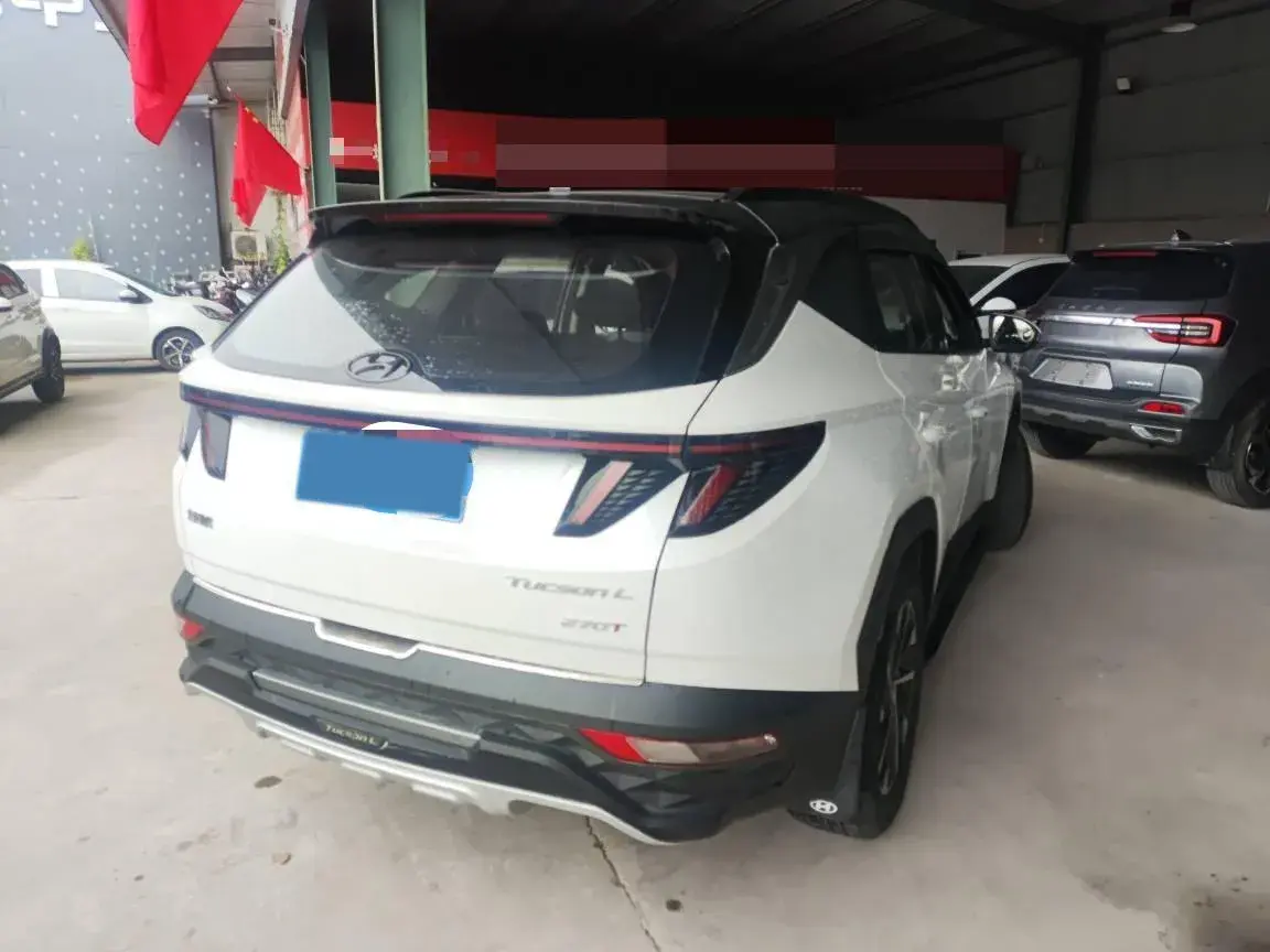 2021 HYUNDAI TUCSON thumbnail 2