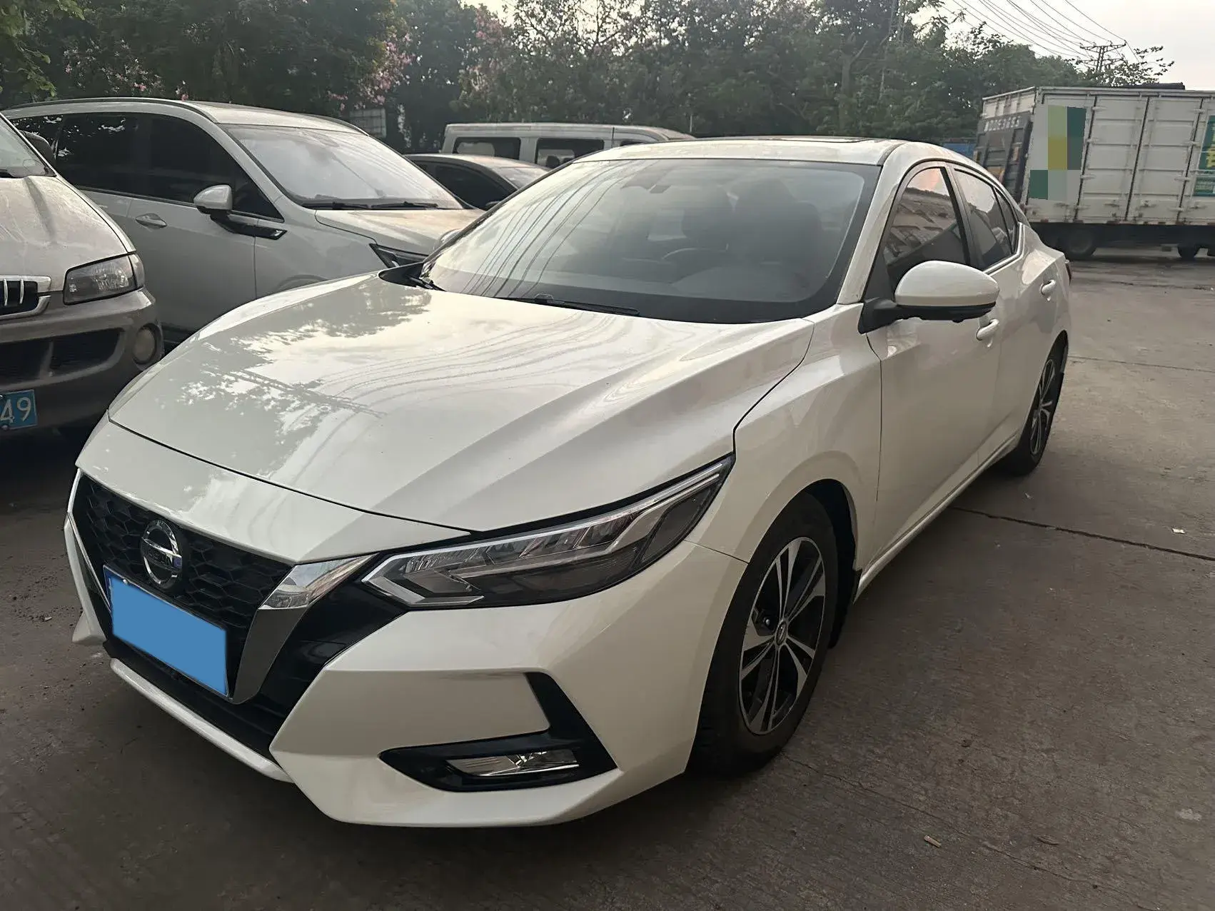 2020 NISSAN SYLPHY view 1