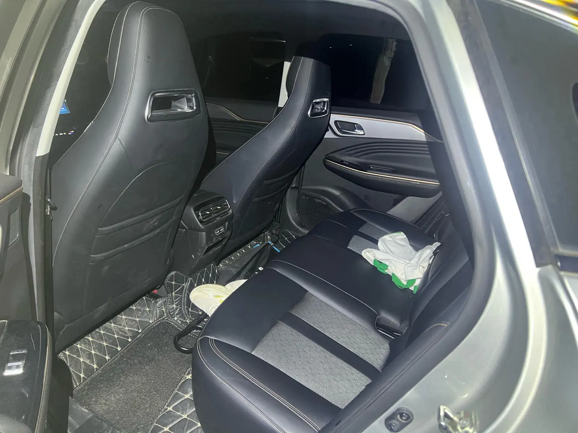 2019 AION S thumbnail 3