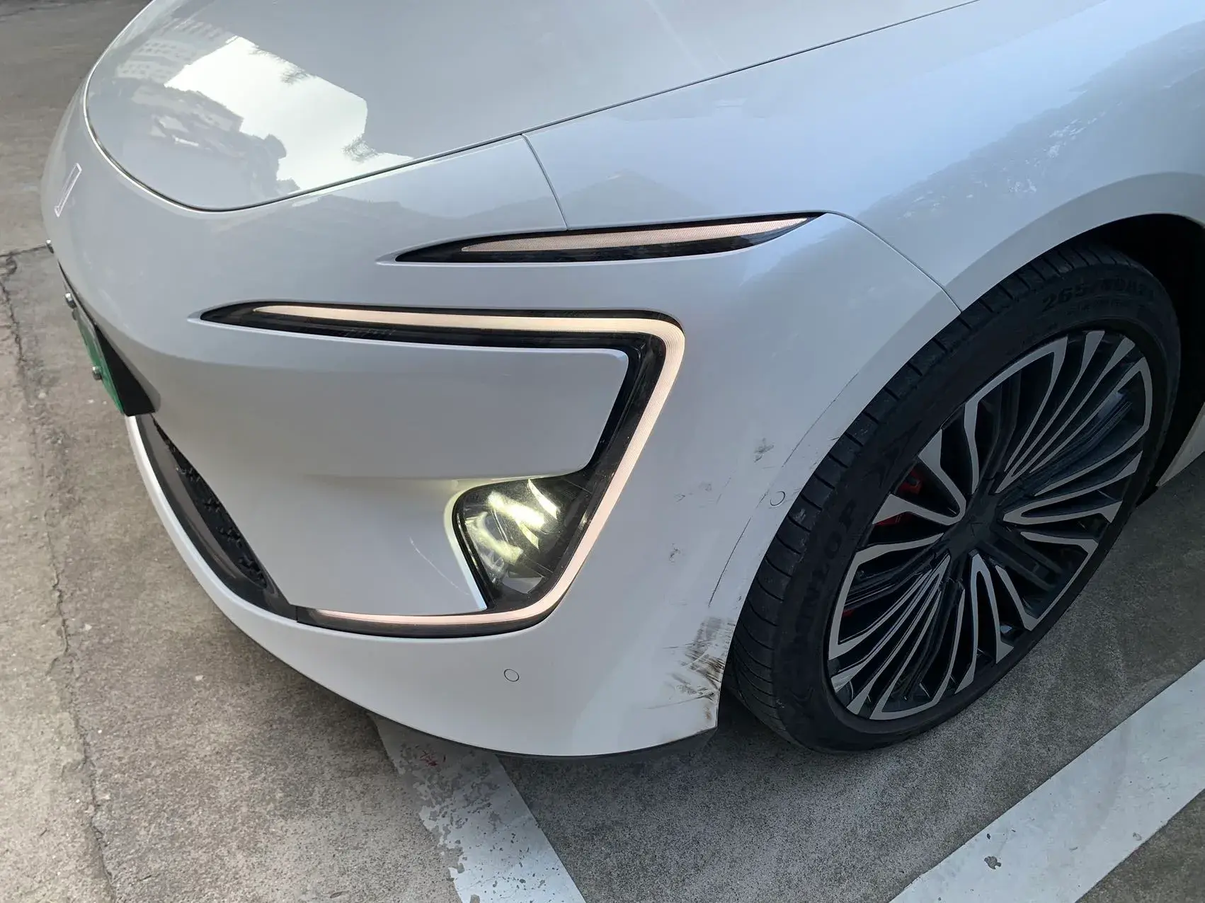 2025 AVATR 12 thumbnail 4