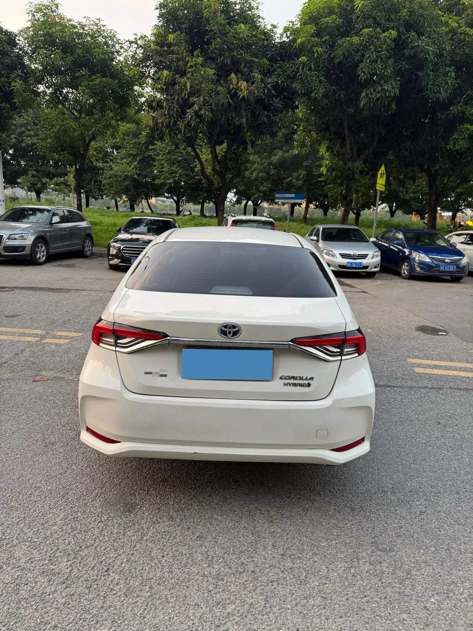 2021 TOYOTA COROLLA thumbnail 4