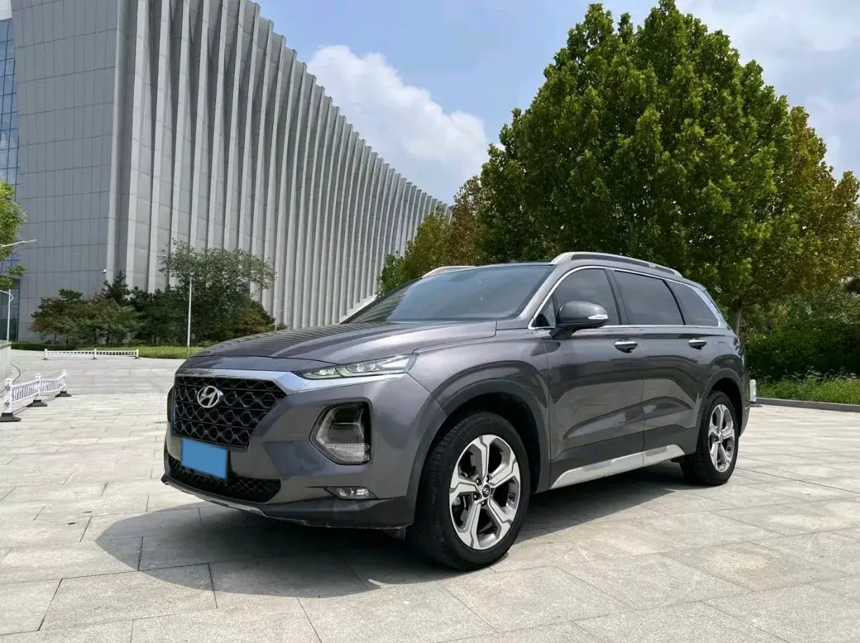 2021 HYUNDAI CUSTO view 1