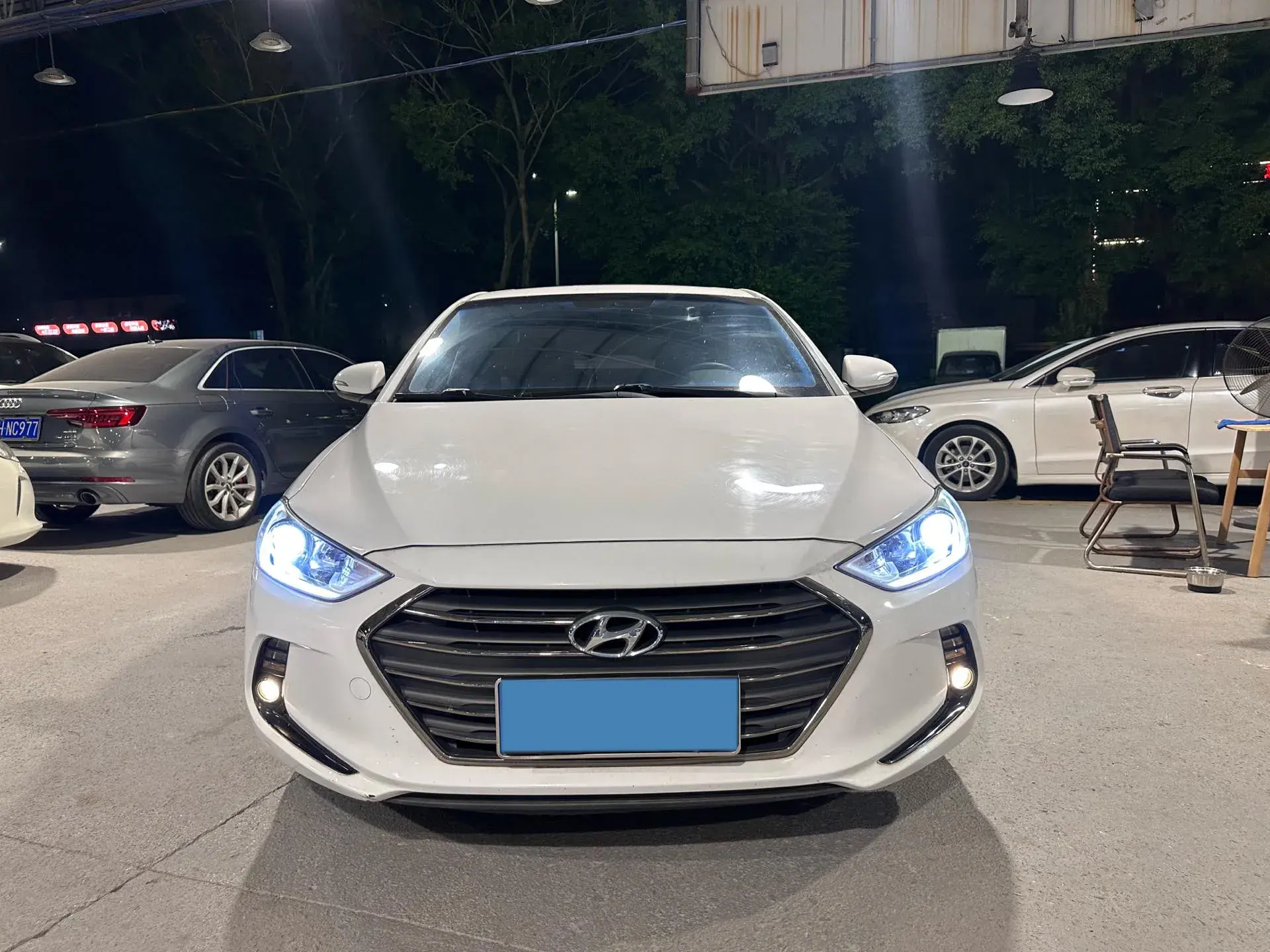 2018 HYUNDAI ELANTRA thumbnail 2