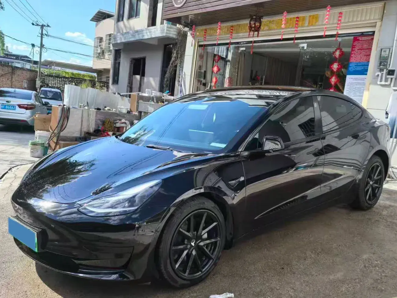 2022 TESLA MODEL view 1