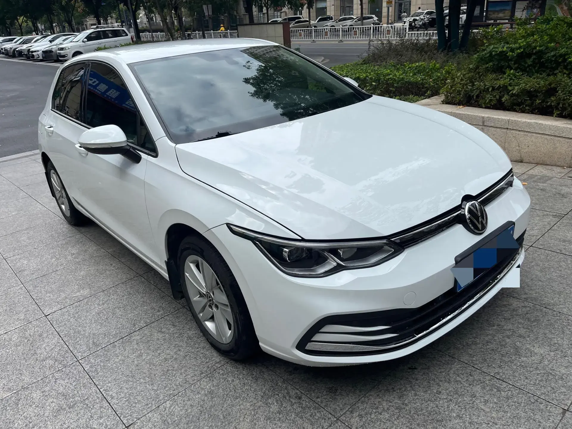 2021 VOLKSWAGEN GOLF thumbnail 2