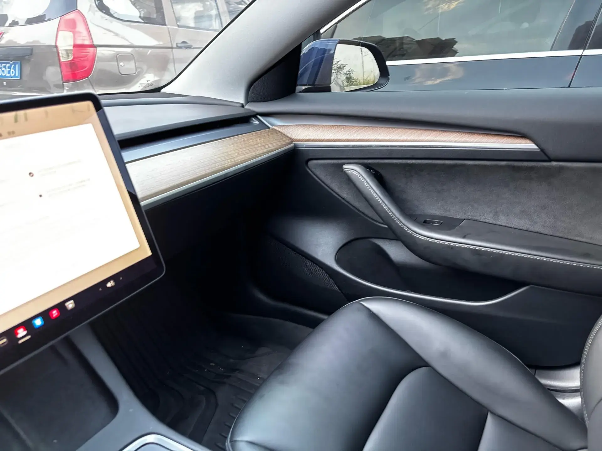 2021 TESLA MODEL thumbnail 4