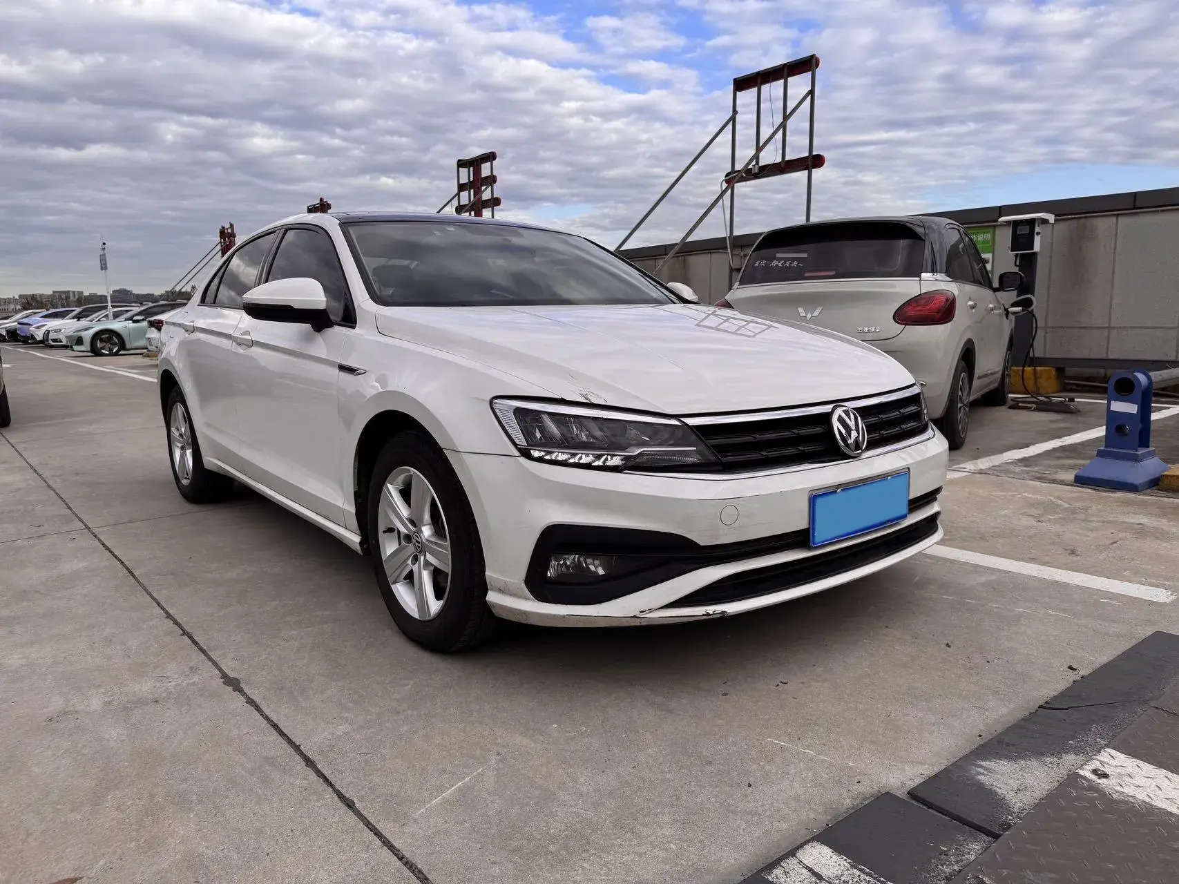 2021 VOLKSWAGEN LAMANDO thumbnail 2