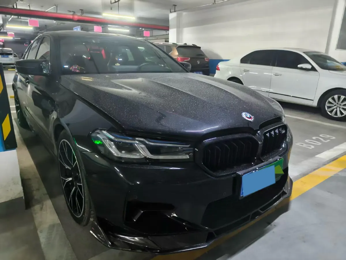 2021 BMW M5 4.4T 600HP V8 8AT,autocango,china used car exporter,china ev exporter,chinese used car exporter,chinese used ev exporter