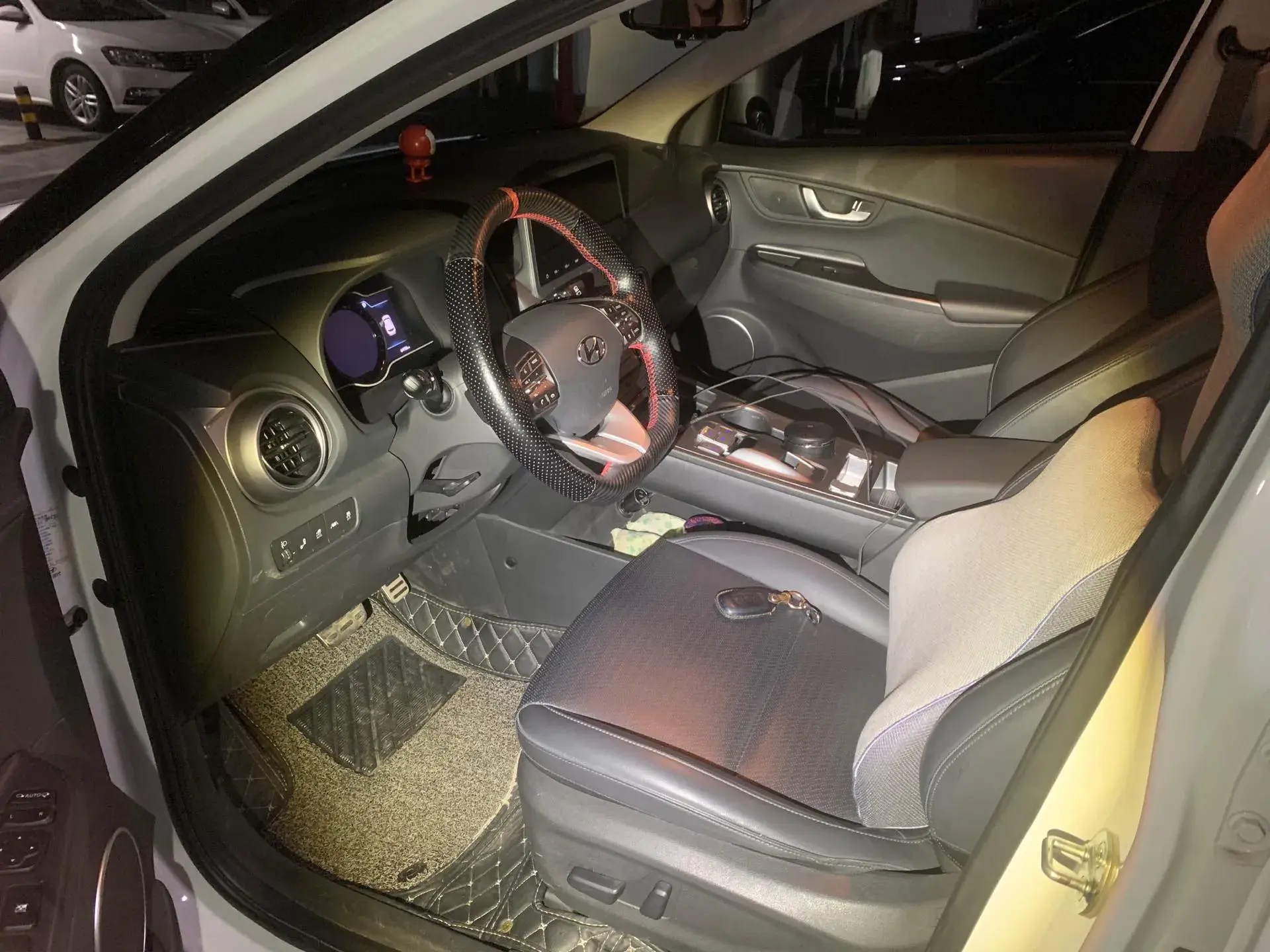 2020 HYUNDAI ENCINO thumbnail 2