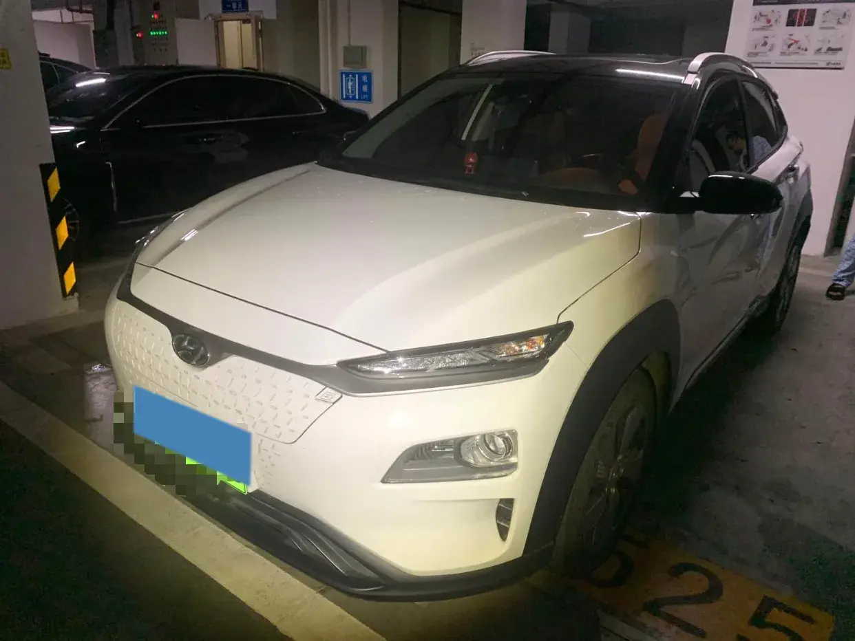 2020 HYUNDAI ENCINO view 1