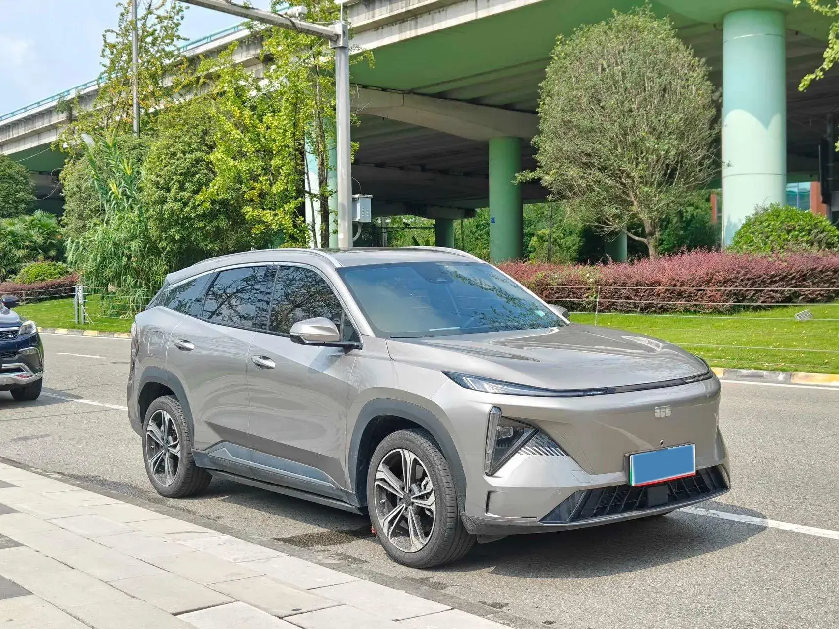 2023 GEELY GALAXY thumbnail 3