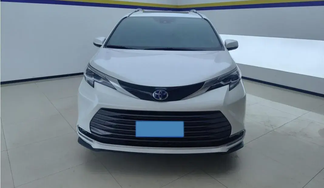 2021 TOYOTA SIENNA thumbnail 3