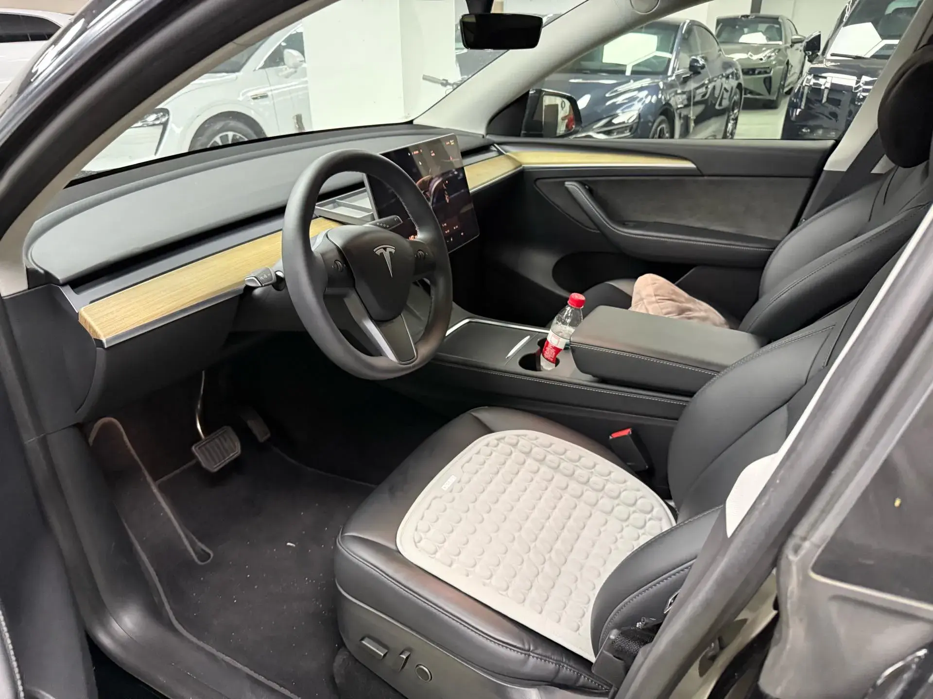 2022 TESLA MODEL thumbnail 2