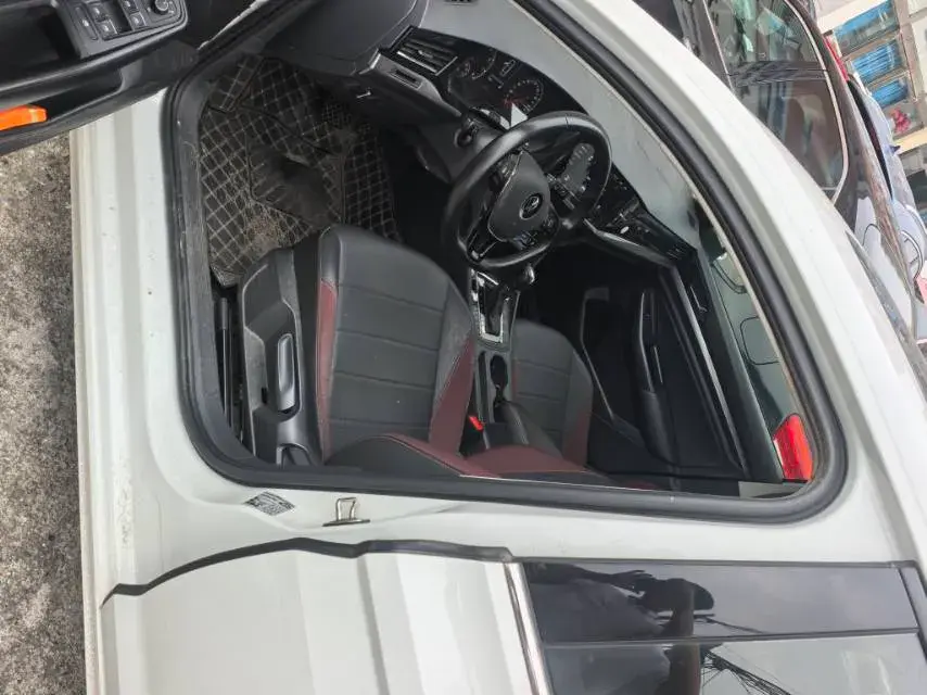 2021 VOLKSWAGEN BORA thumbnail 2