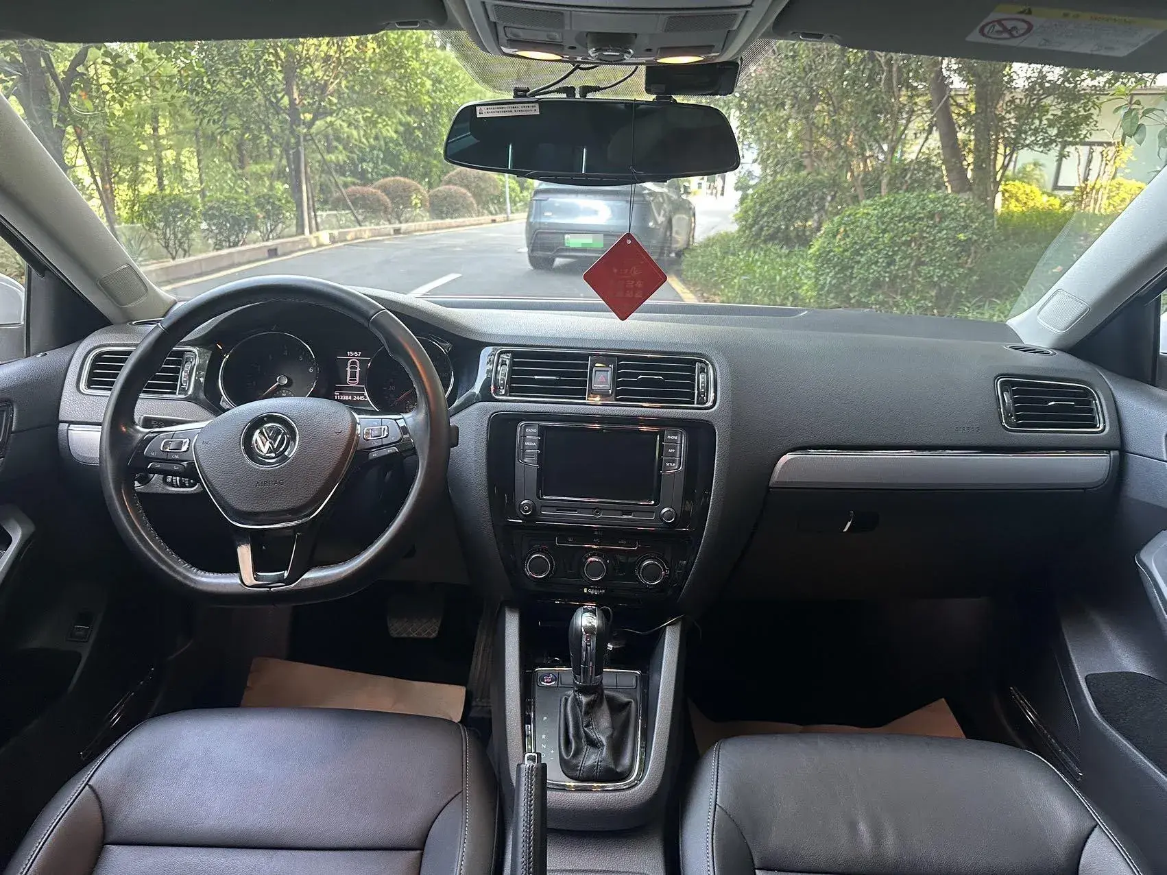 2018 VOLKSWAGEN SAGITAR thumbnail 4