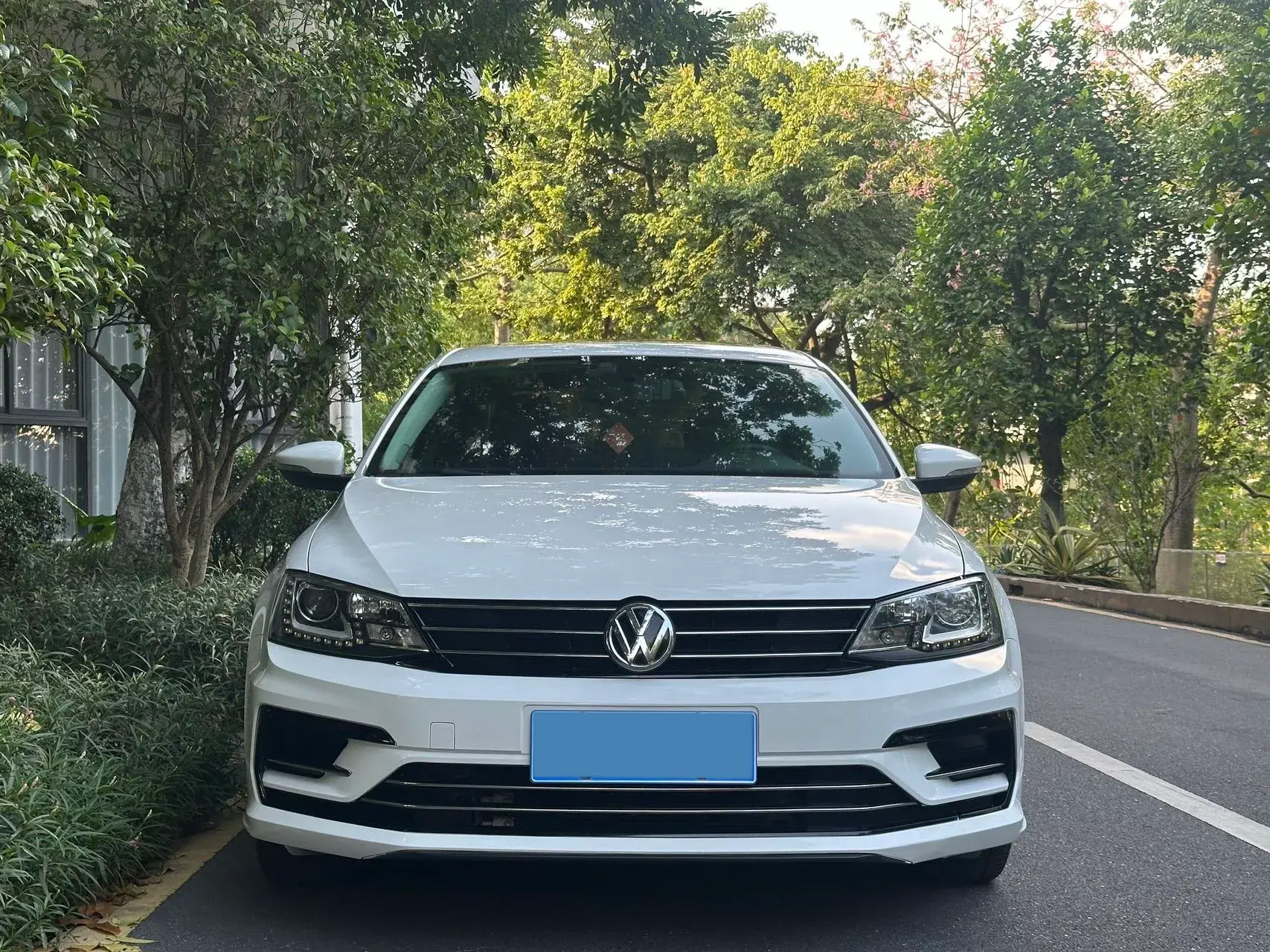 2018 VOLKSWAGEN SAGITAR thumbnail 2