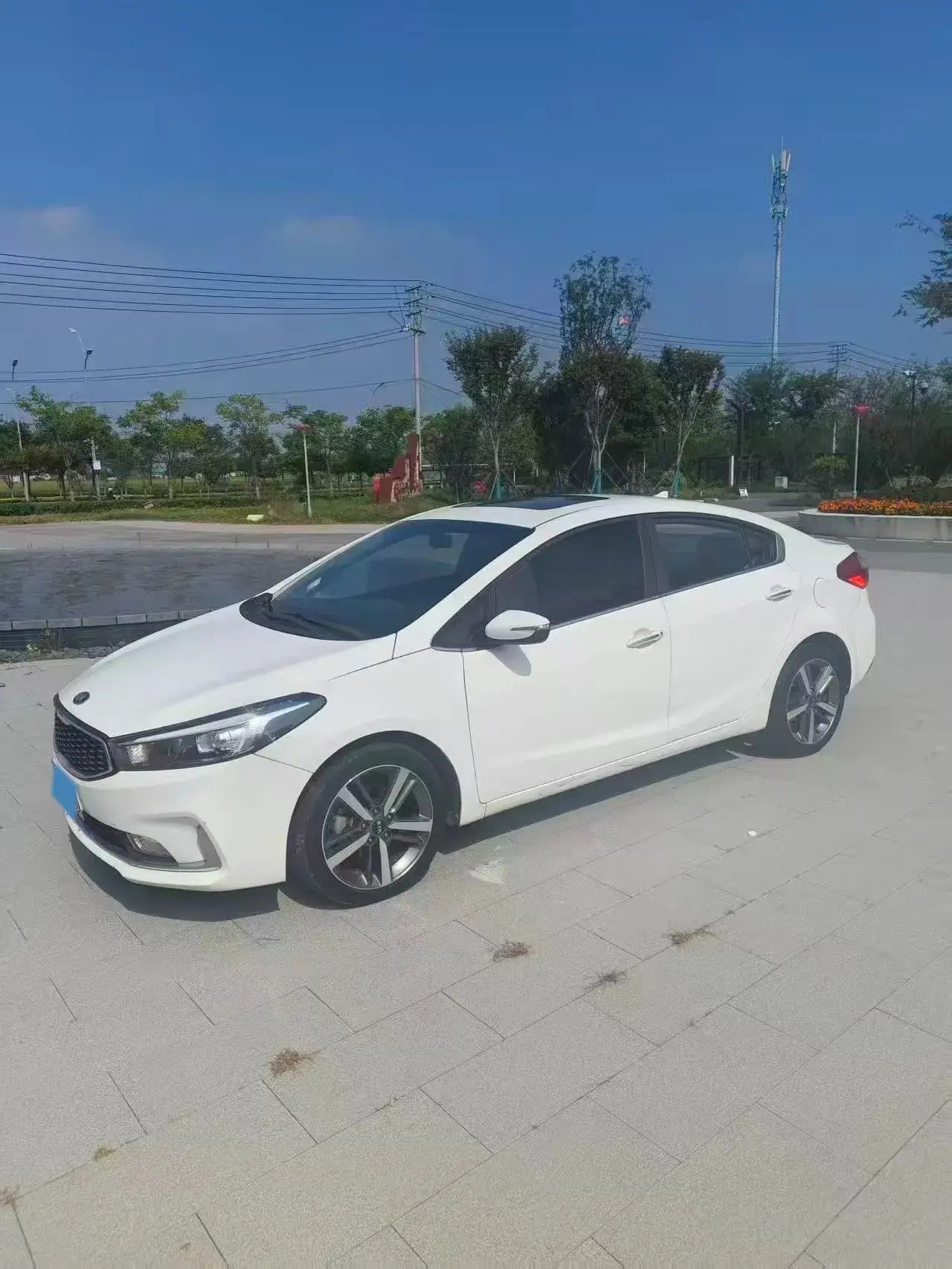 2017 KIA K3 view 1