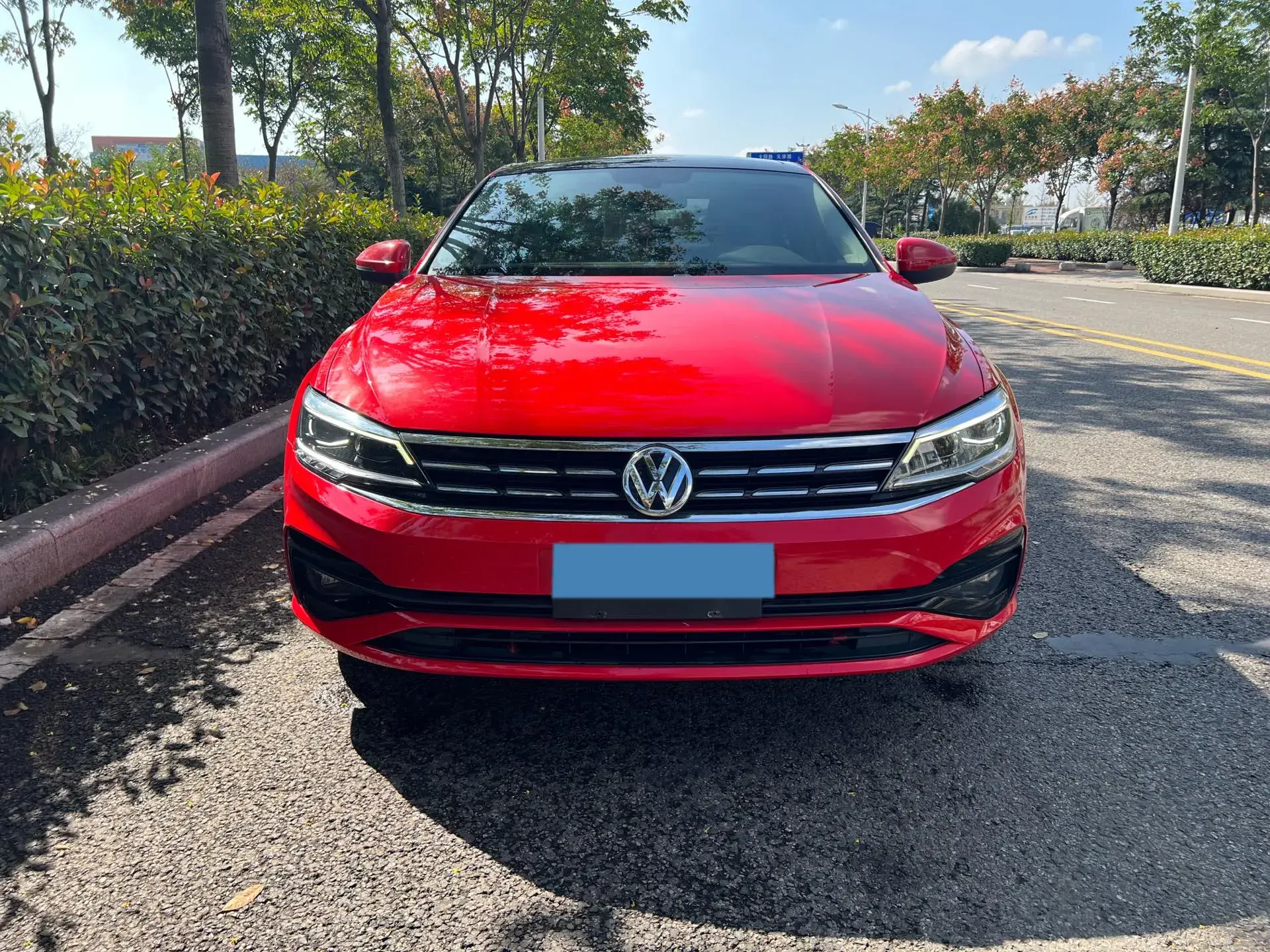 2019 VOLKSWAGEN LAMANDO thumbnail 2