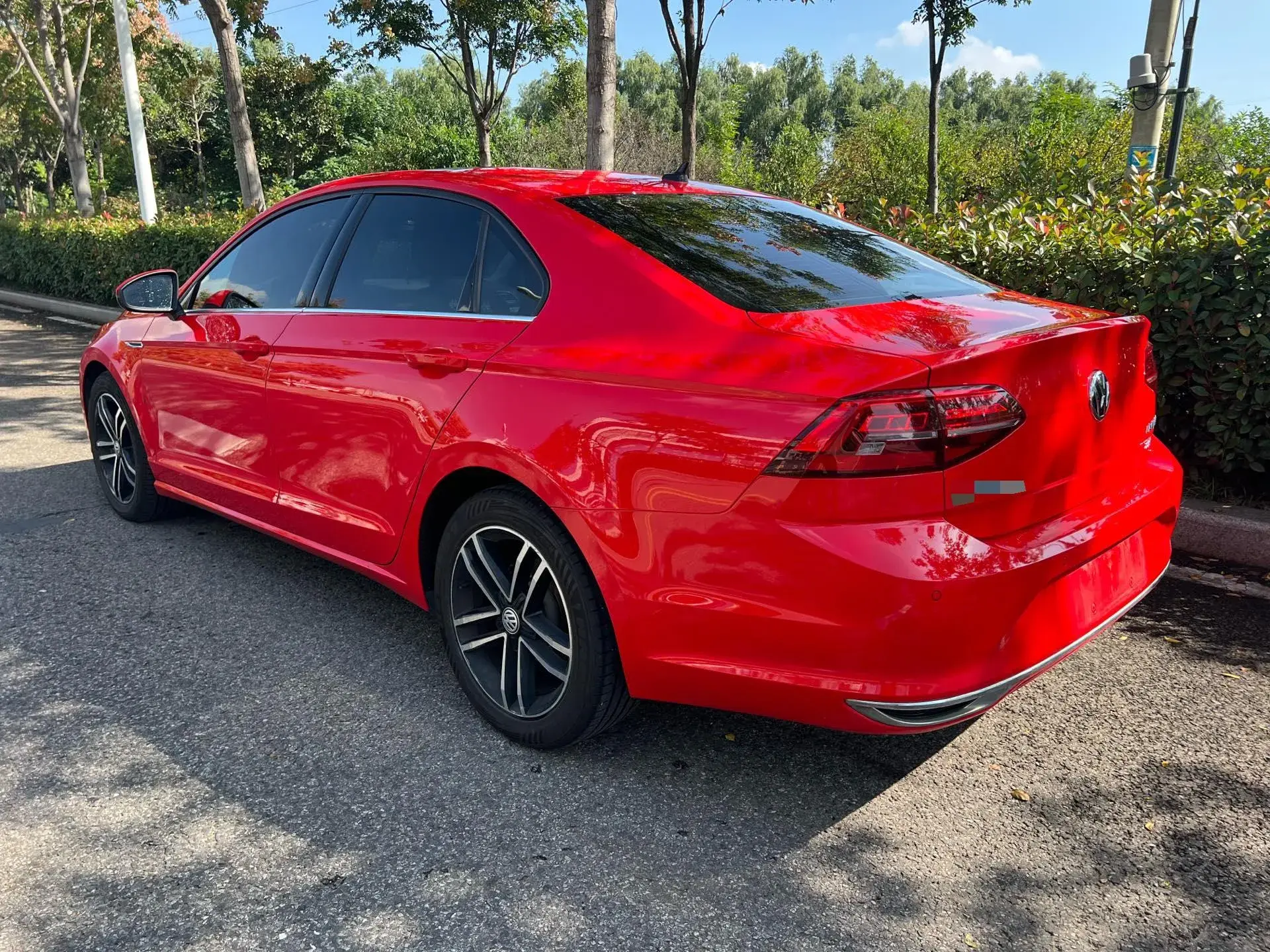 2019 VOLKSWAGEN LAMANDO thumbnail 3