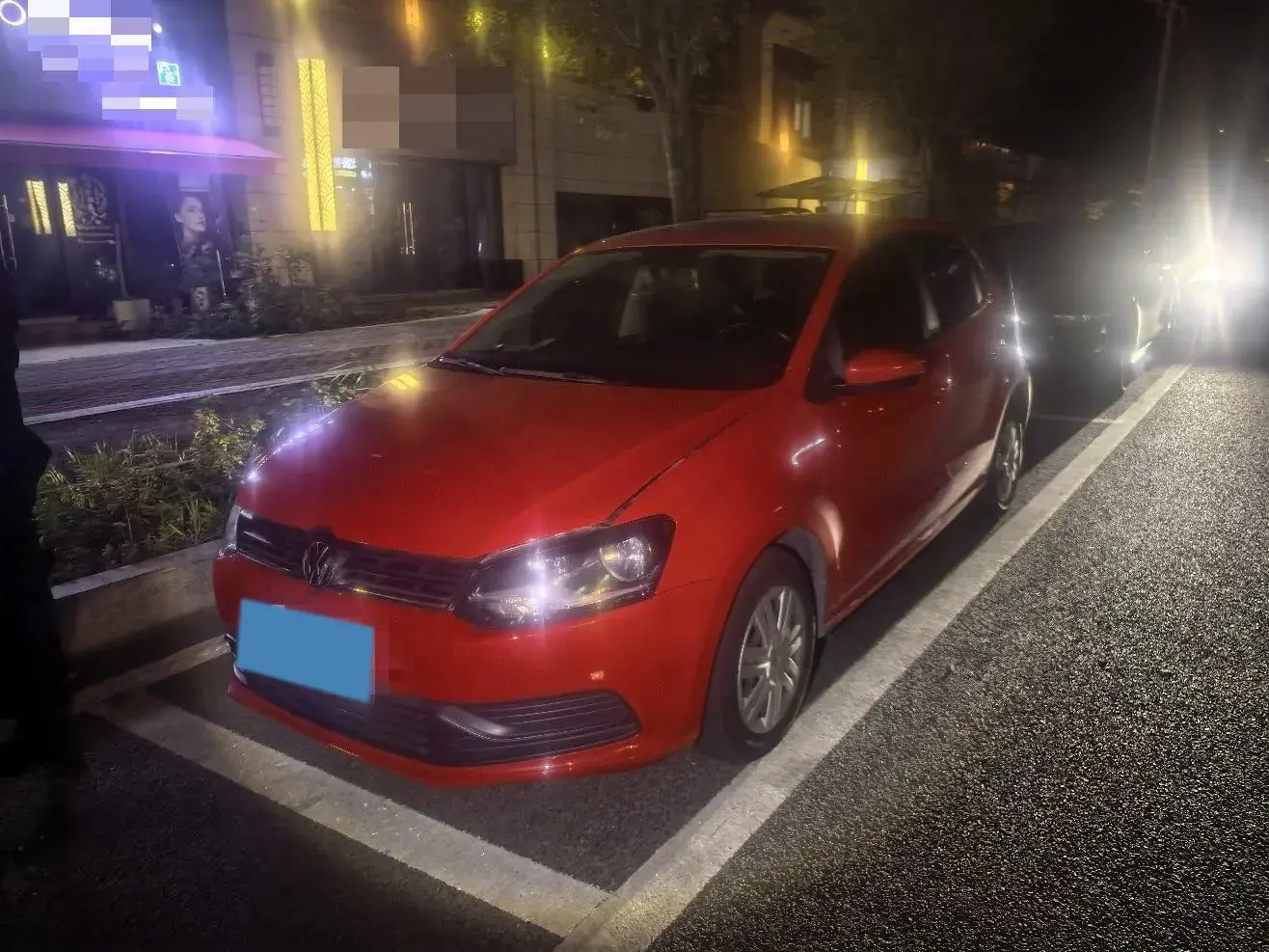 2018 VOLKSWAGEN POLO view 1
