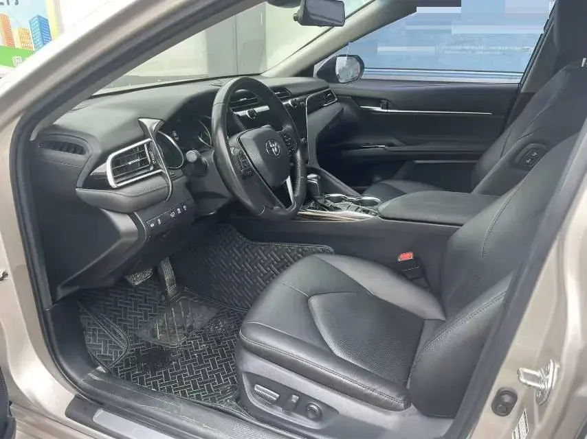 2019 TOYOTA CAMRY thumbnail 4