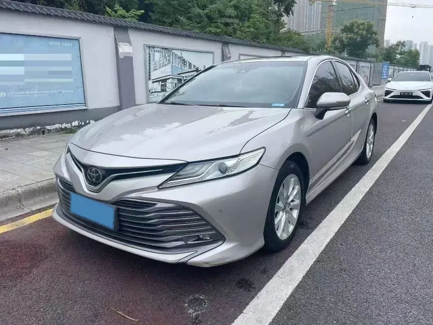 2019 TOYOTA CAMRY view 1