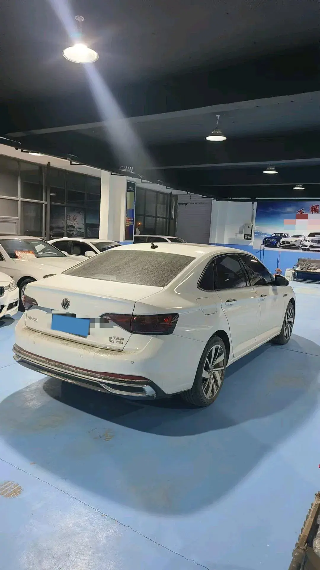 2023 VOLKSWAGEN SAGITAR thumbnail 3