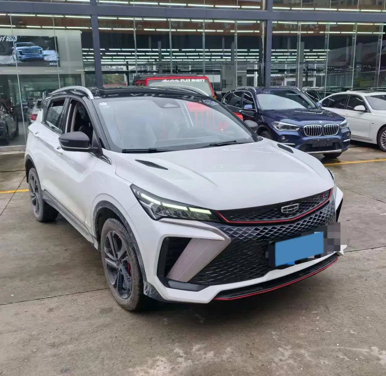 2022 GEELY COOLRAY thumbnail 3