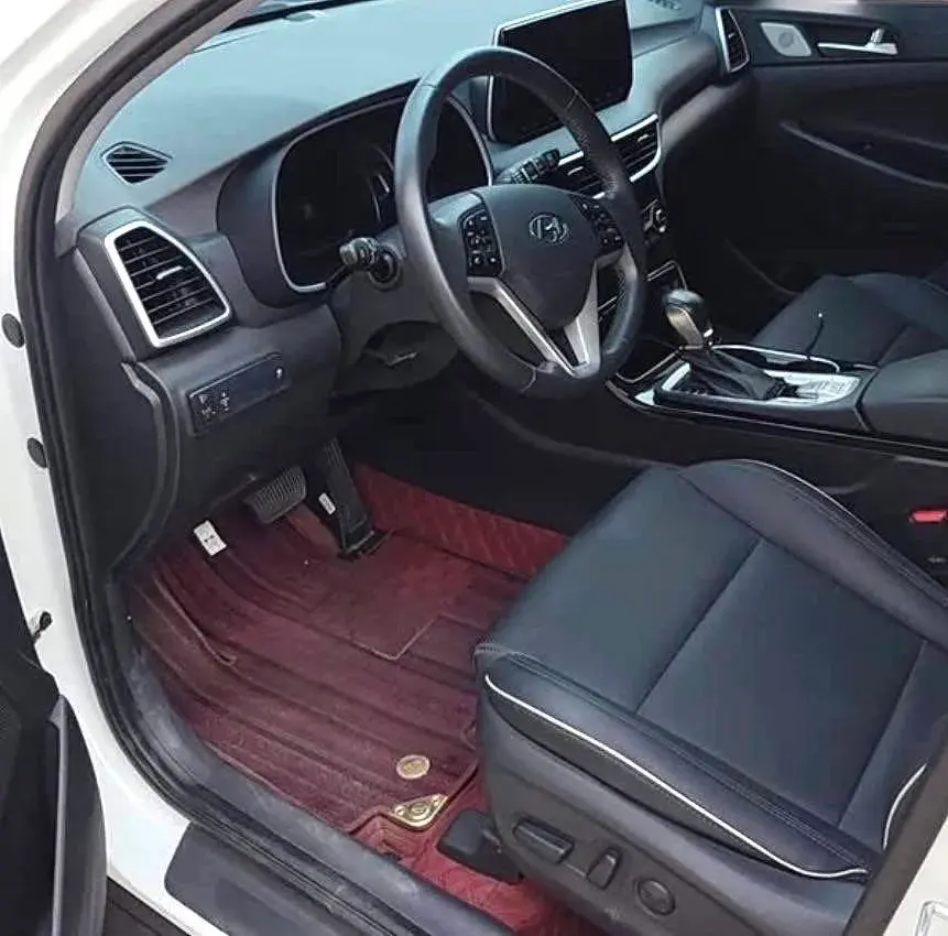 2020 HYUNDAI TUCSON thumbnail 2