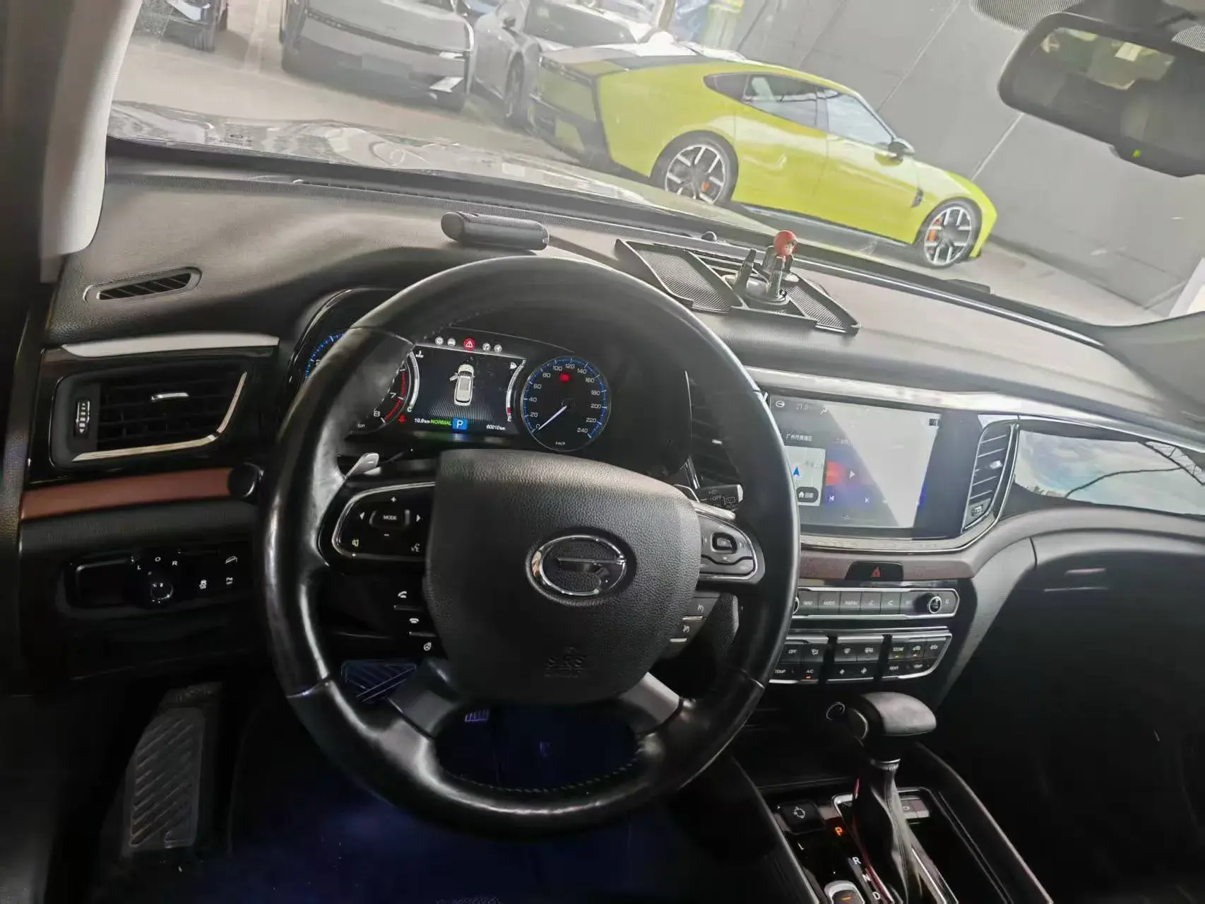 2017 GAC TRUMPCHI thumbnail 2