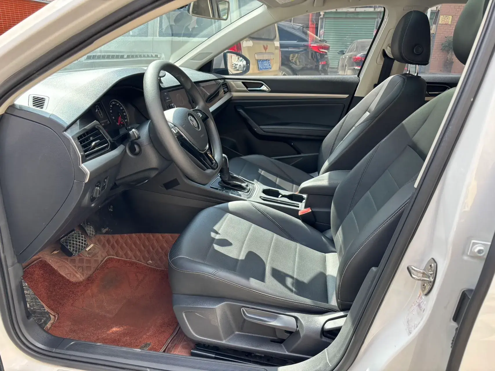 2018 VOLKSWAGEN LAVIDA thumbnail 4