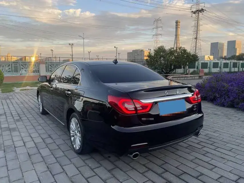 2019 HONGQI H7 thumbnail 4