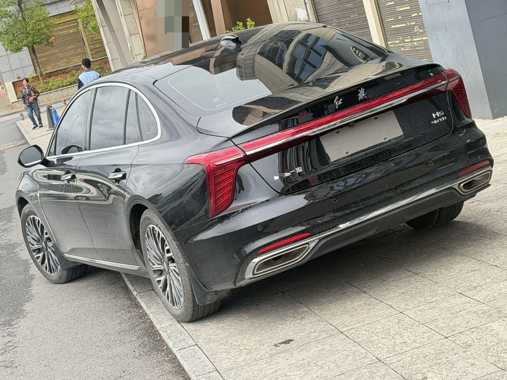 2024 HONGQI H5 thumbnail 3