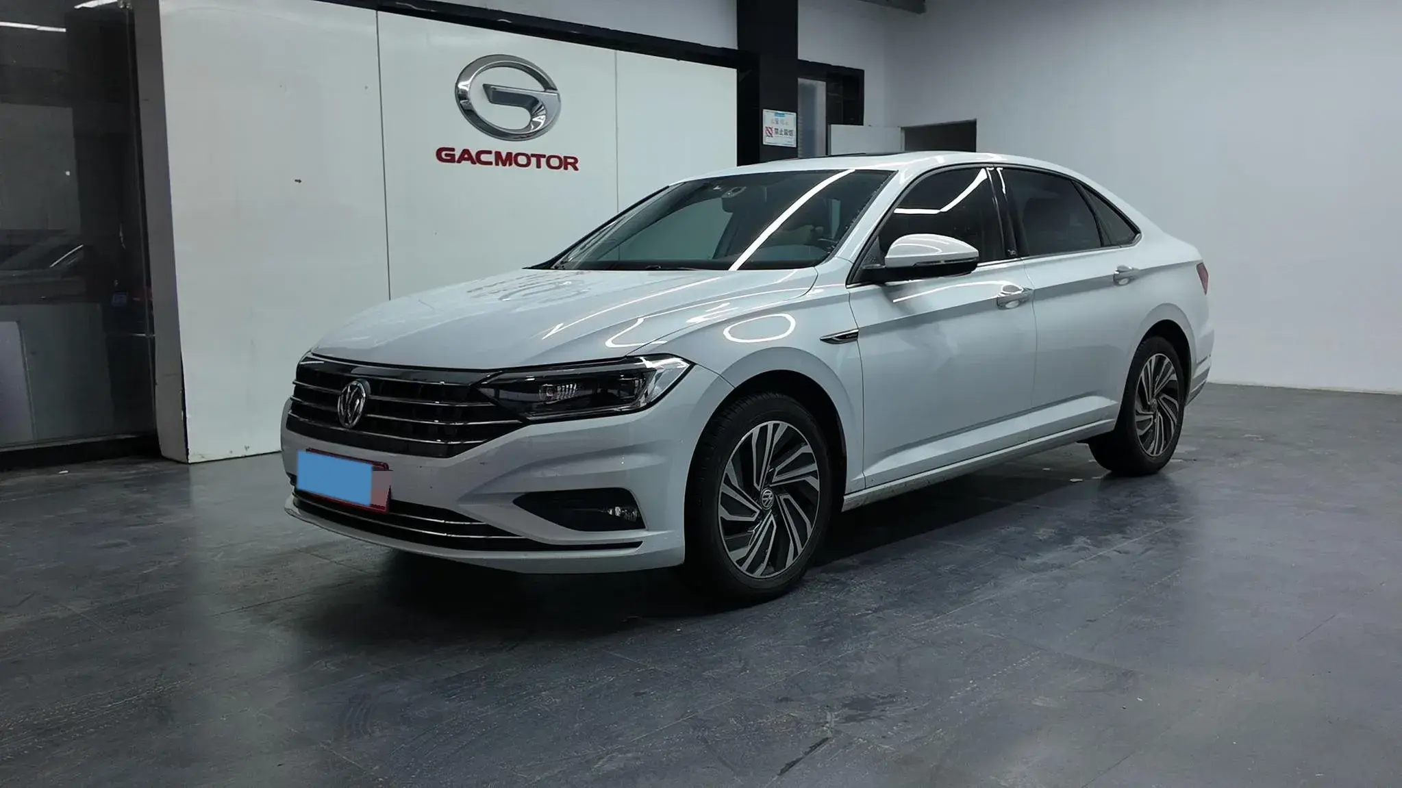 2021 VOLKSWAGEN SAGITAR view 1