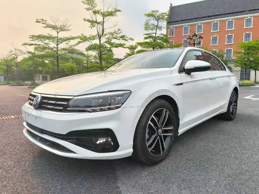 2019 VOLKSWAGEN LAMANDO view 1