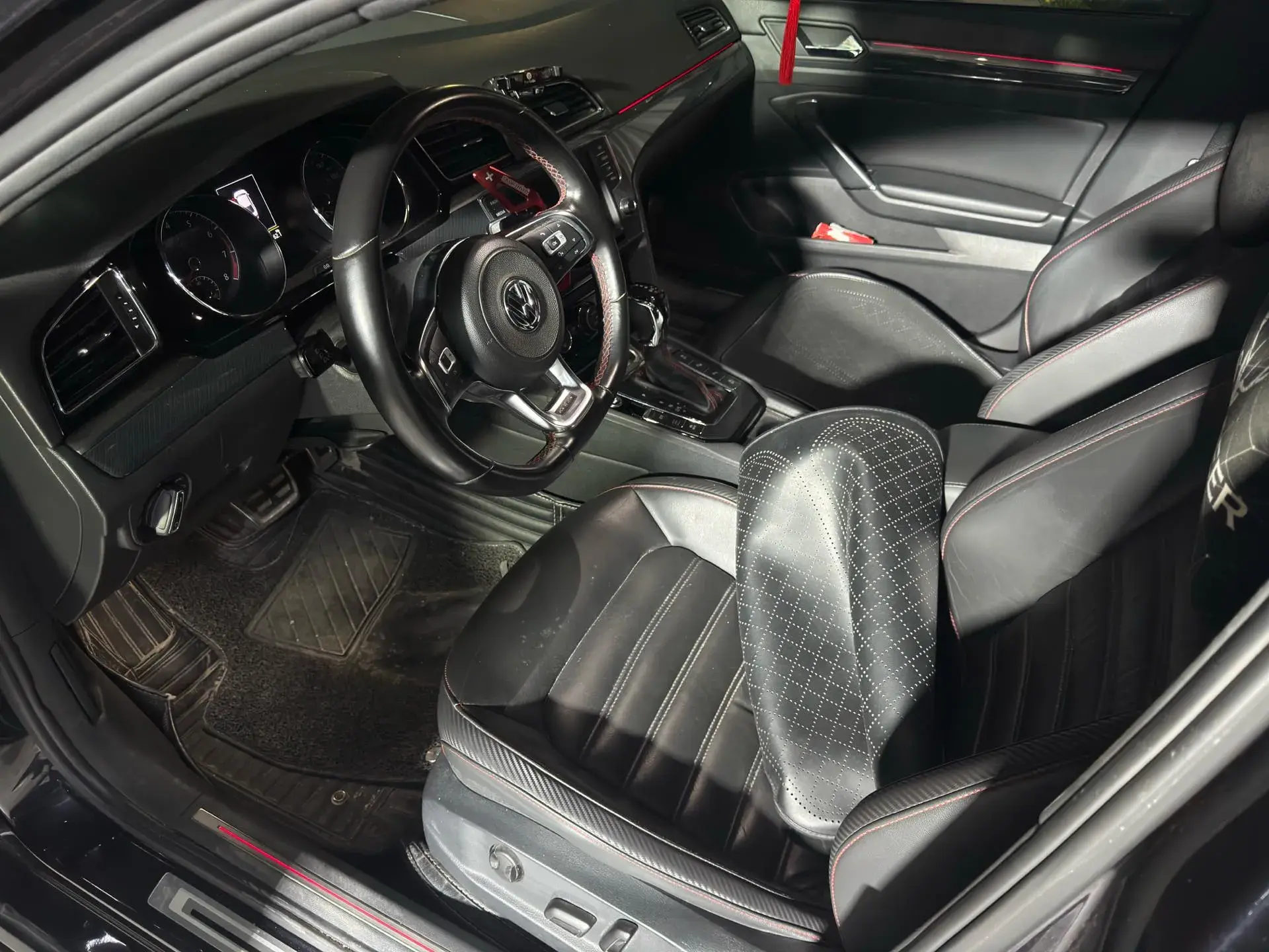 2017 VOLKSWAGEN LAMANDO thumbnail 4