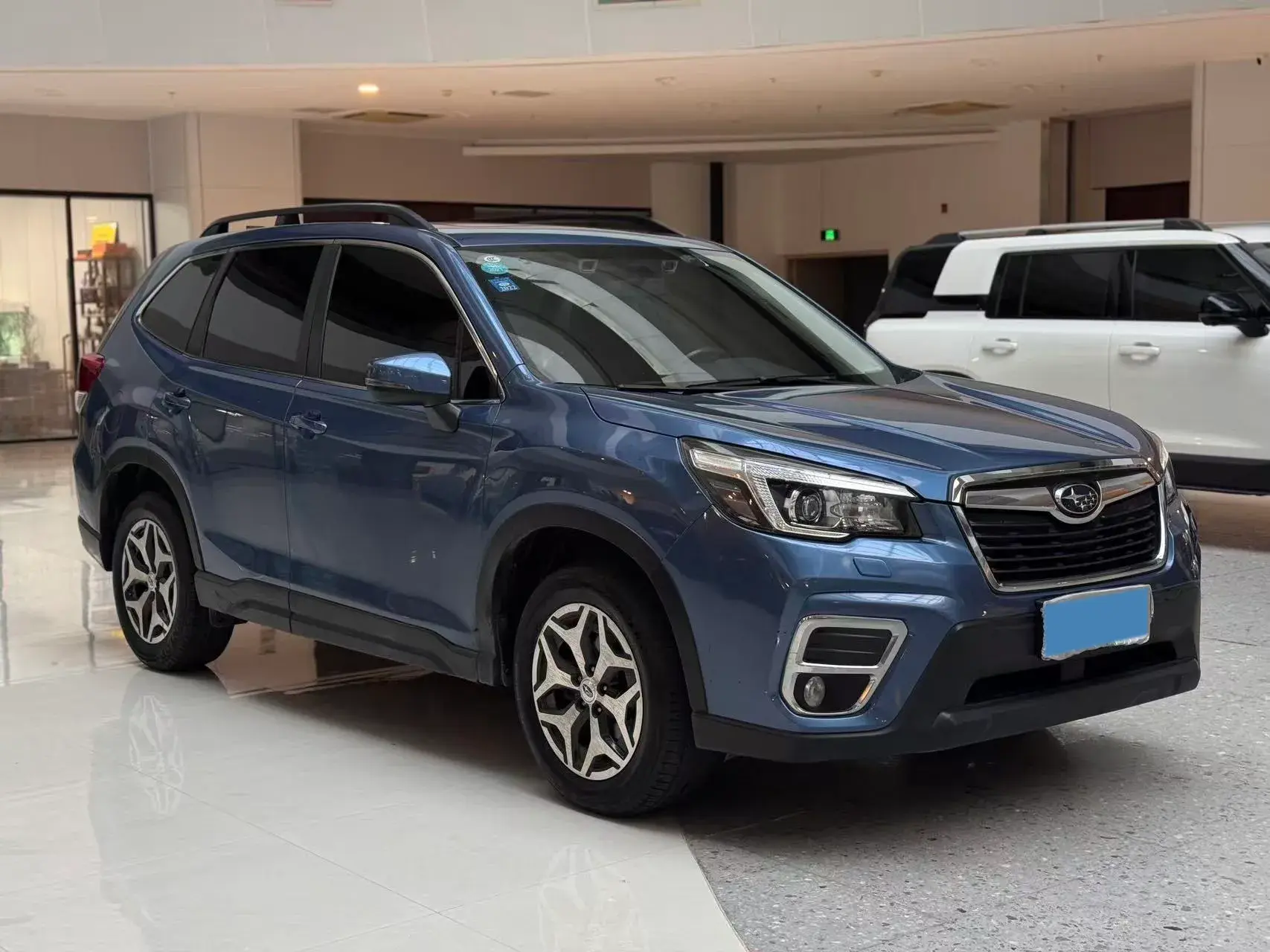 2021 SUBARU FORESTER thumbnail 3