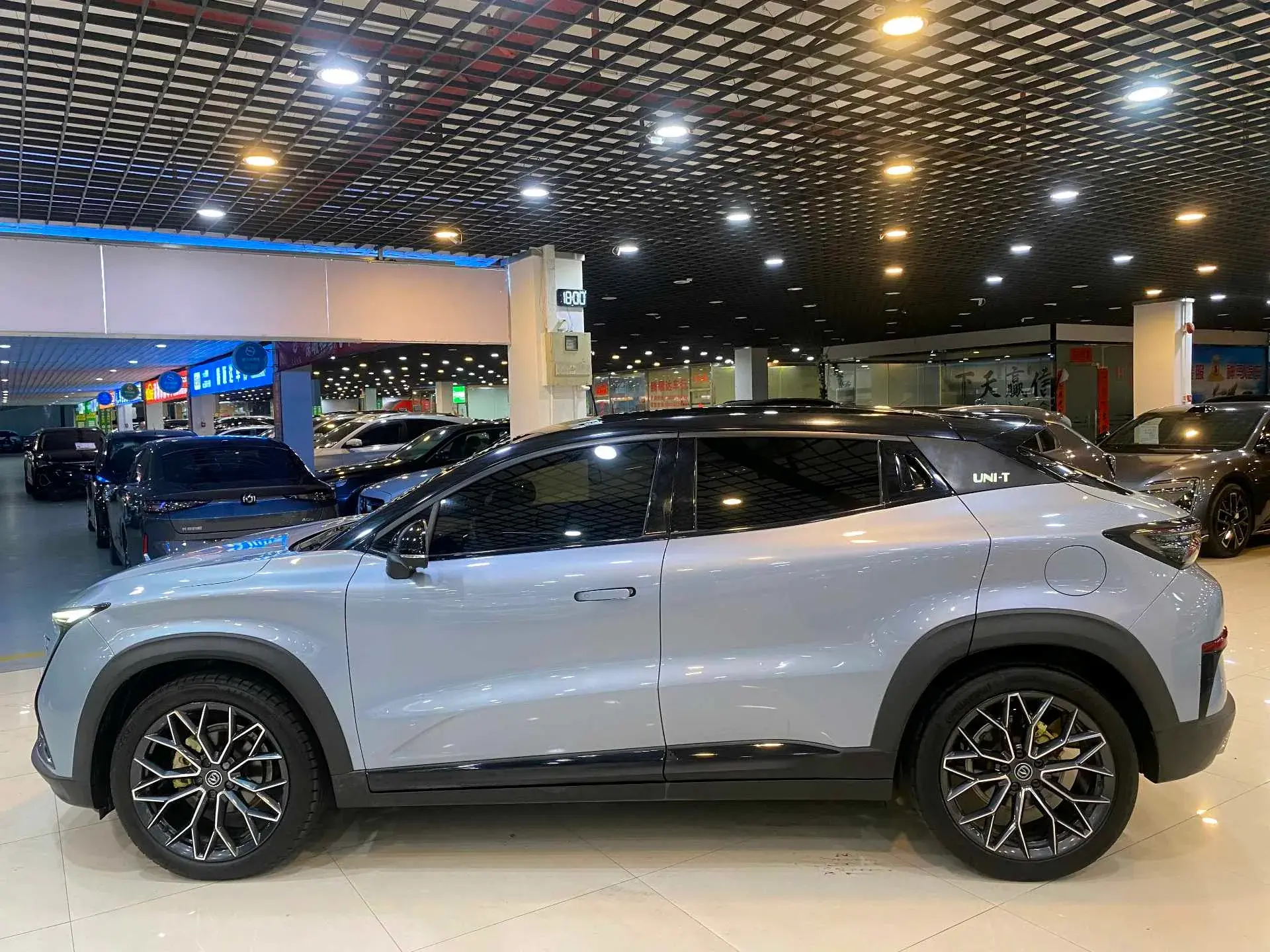 2022 CHANGAN UNI-T thumbnail 3