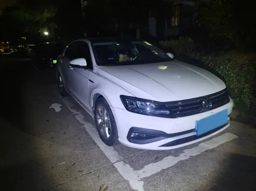 2019 VOLKSWAGEN LAMANDO thumbnail 2