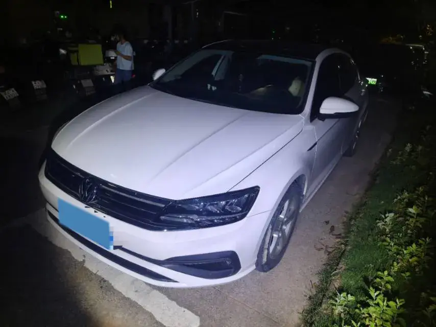 2019 VOLKSWAGEN LAMANDO view 1