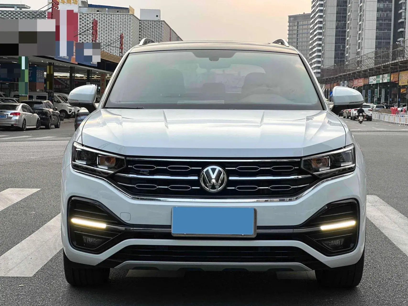 2021 VOLKSWAGEN TAYRON thumbnail 2