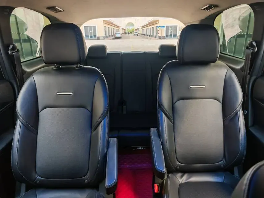 2022 MAXUS Euniq 5 BEV 70KWH,autocango,china used car exporter,china ev exporter,chinese used car exporter,chinese used ev exporter