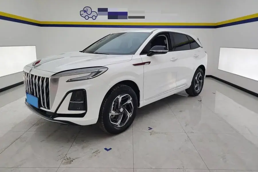 2024 HONGQI HS3 view 1