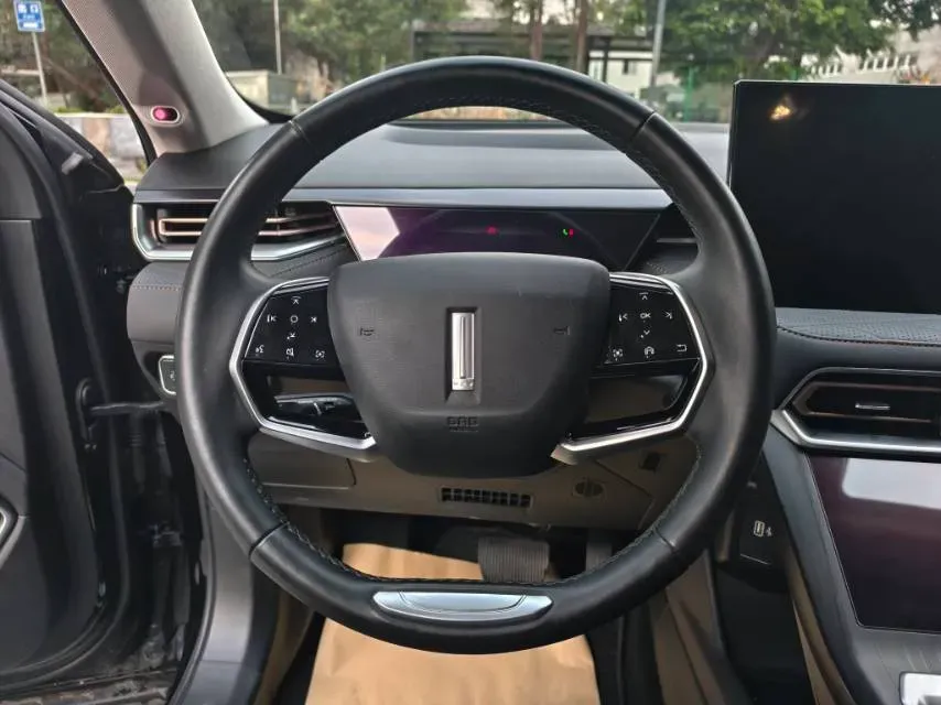 2022 WEY Latte DHT 1.5T 156HP L4 2DHT Hybrid,autocango,china used car exporter,china ev exporter,chinese used car exporter,chinese used ev exporter