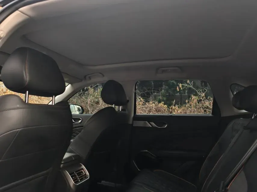 2022 WEY Latte DHT 1.5T 156HP L4 2DHT Hybrid,autocango,china used car exporter,china ev exporter,chinese used car exporter,chinese used ev exporter