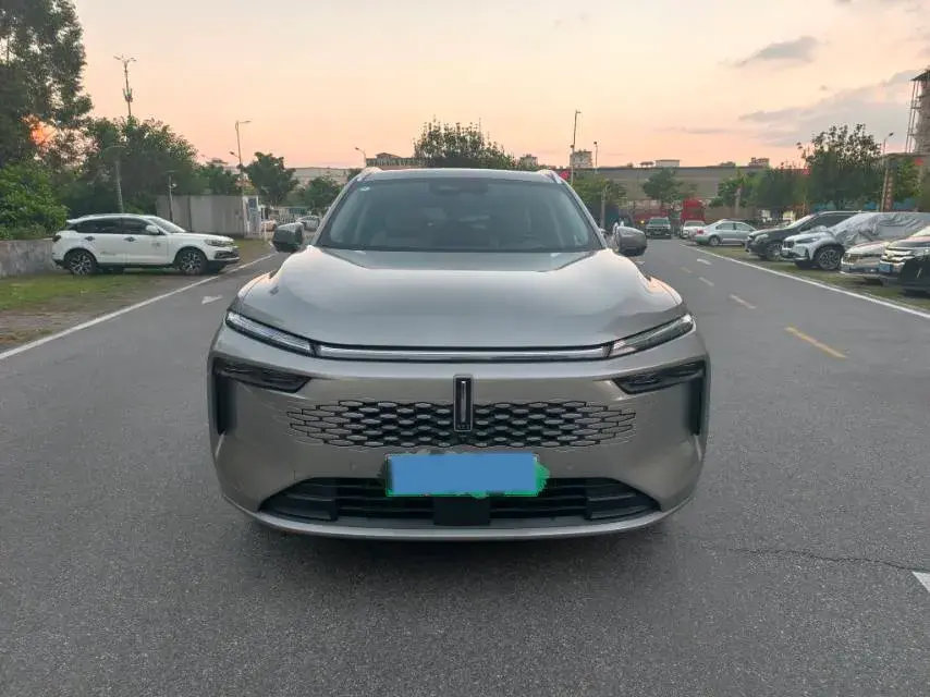 2023 WEY MOCHA thumbnail 2