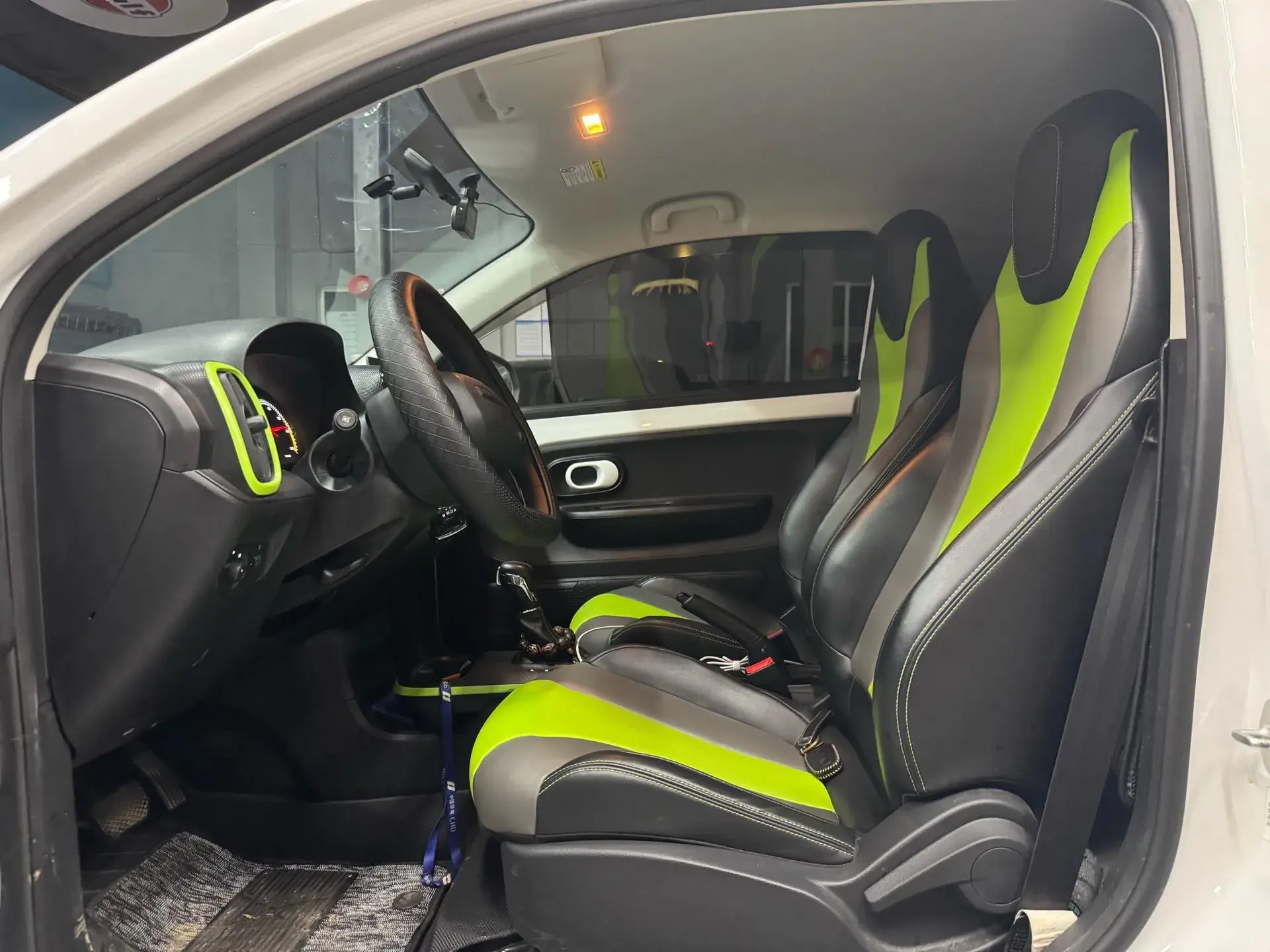 2021 ROEWE CLEVER thumbnail 3