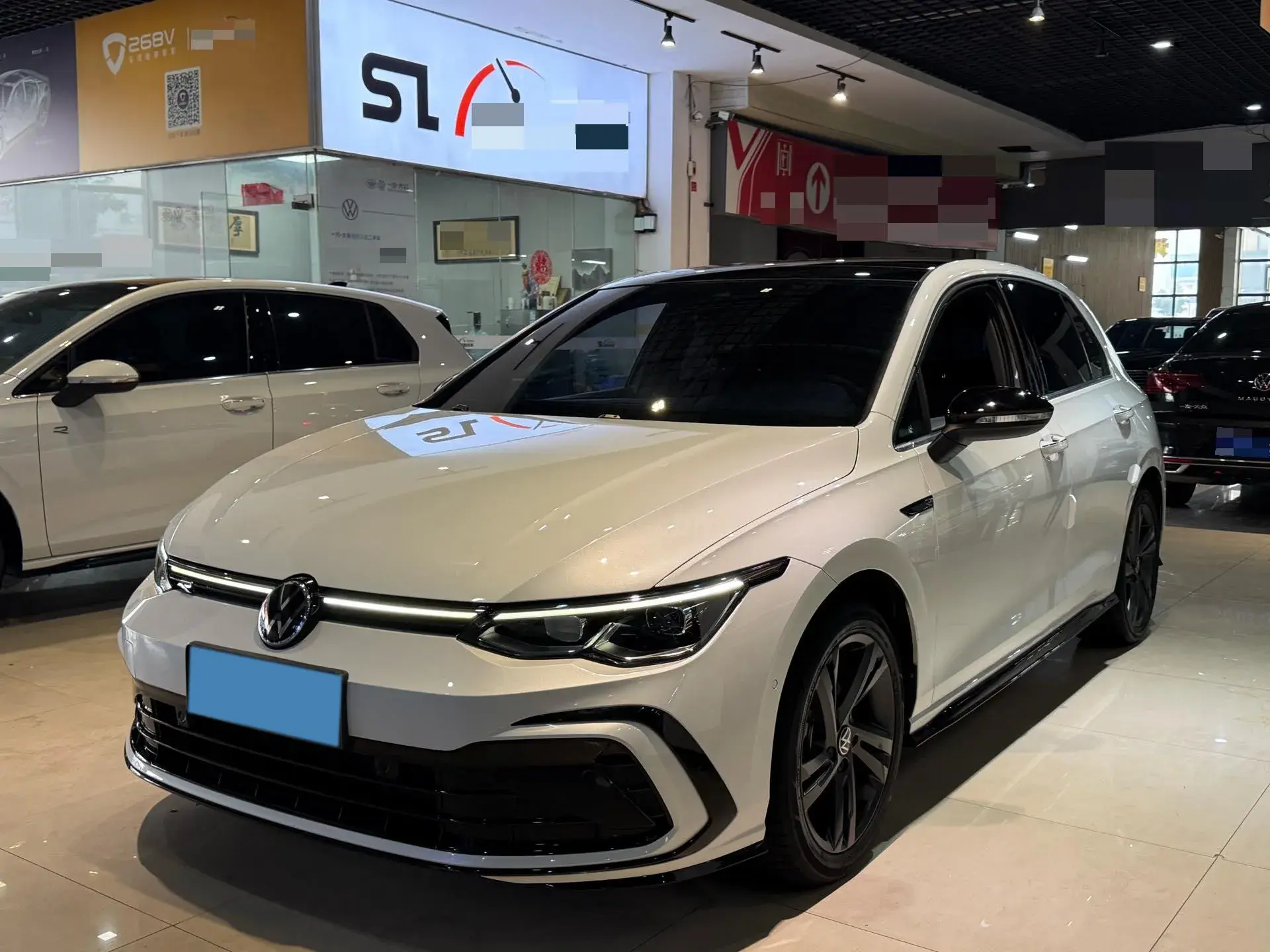 2021 VOLKSWAGEN GOLF view 1