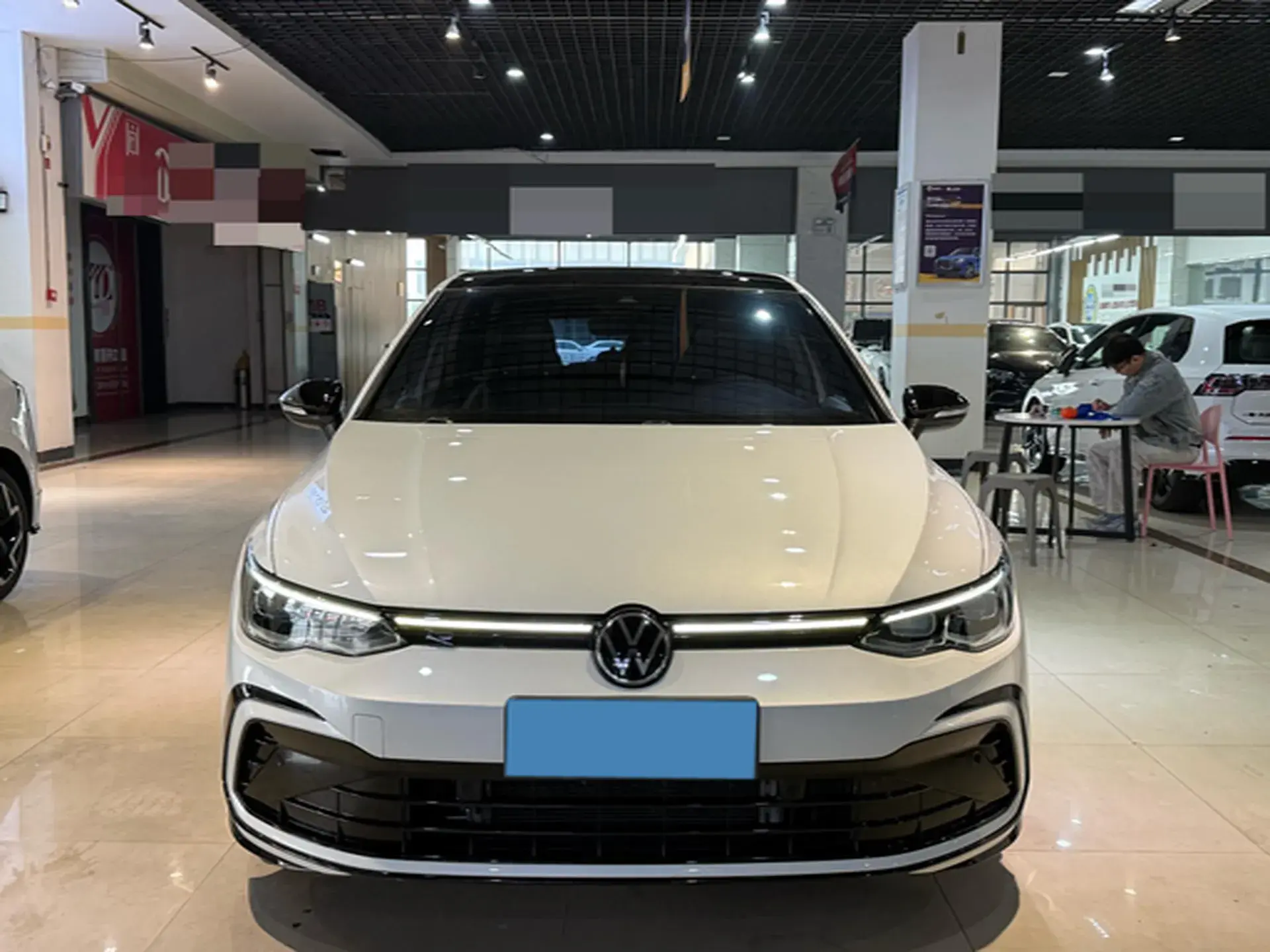 2021 VOLKSWAGEN GOLF thumbnail 2